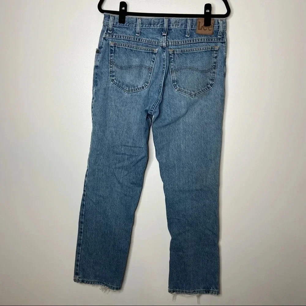 Lee | Regular Fit Medium Wash Distressed Jeans‎